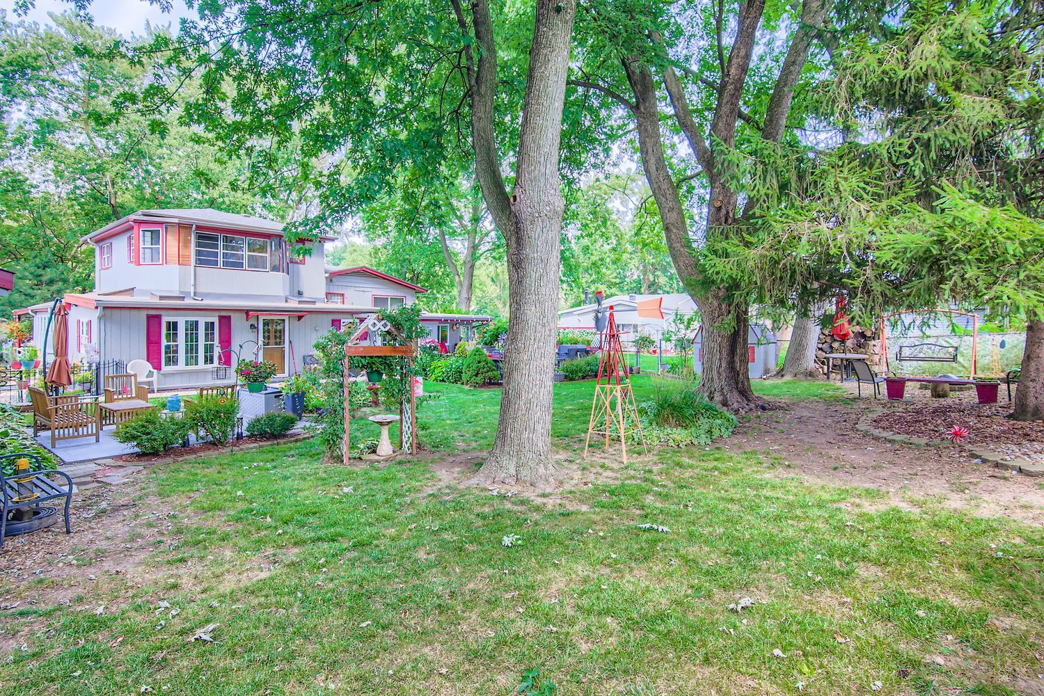 17121 Ozark Avenue, Tinley Park, IL 60477