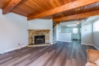525 Meadow Green Lane, Round Lake Beach, IL 60073