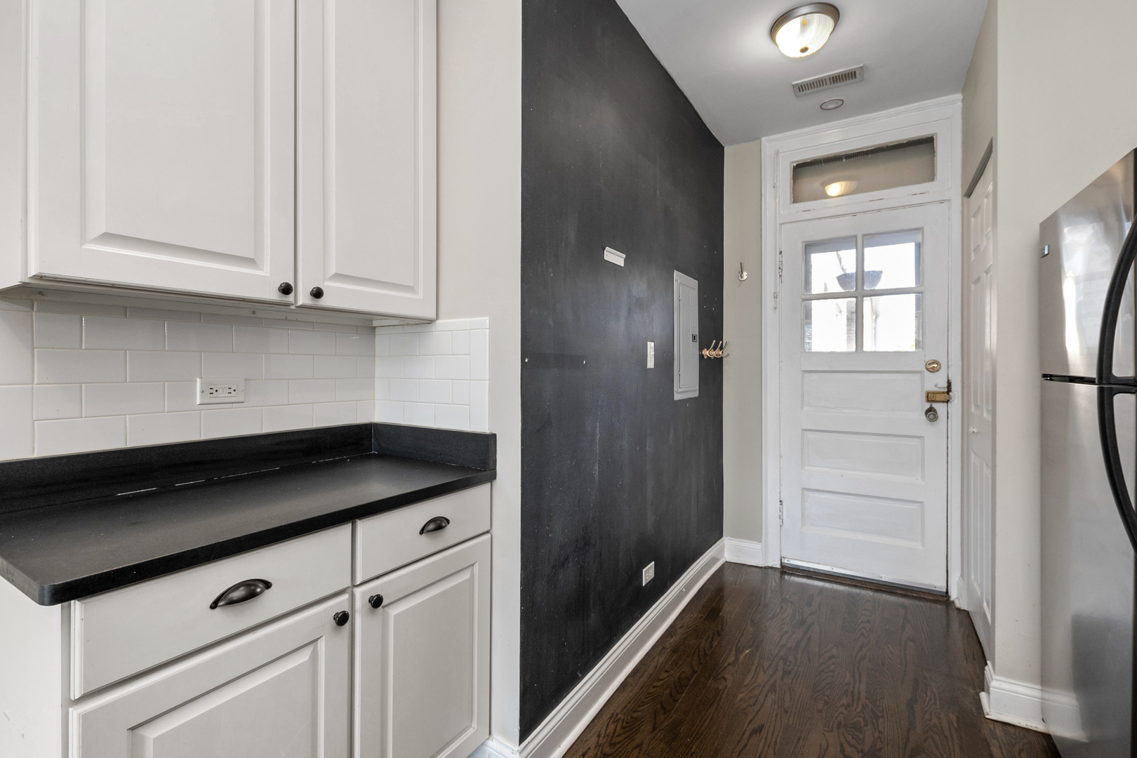 344 S MAPLE Avenue #3B, Oak Park, IL 60302