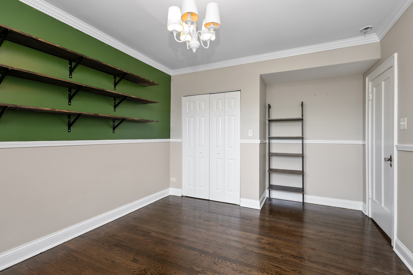 344 S MAPLE Avenue #3B, Oak Park, IL 60302