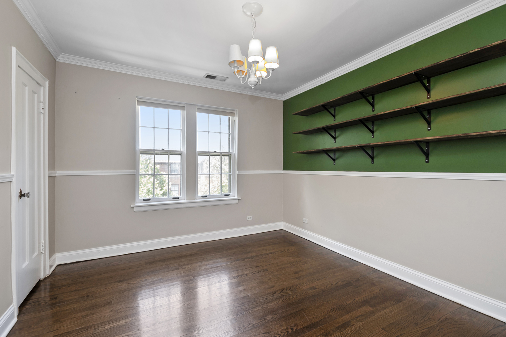 344 S MAPLE Avenue #3B, Oak Park, IL 60302