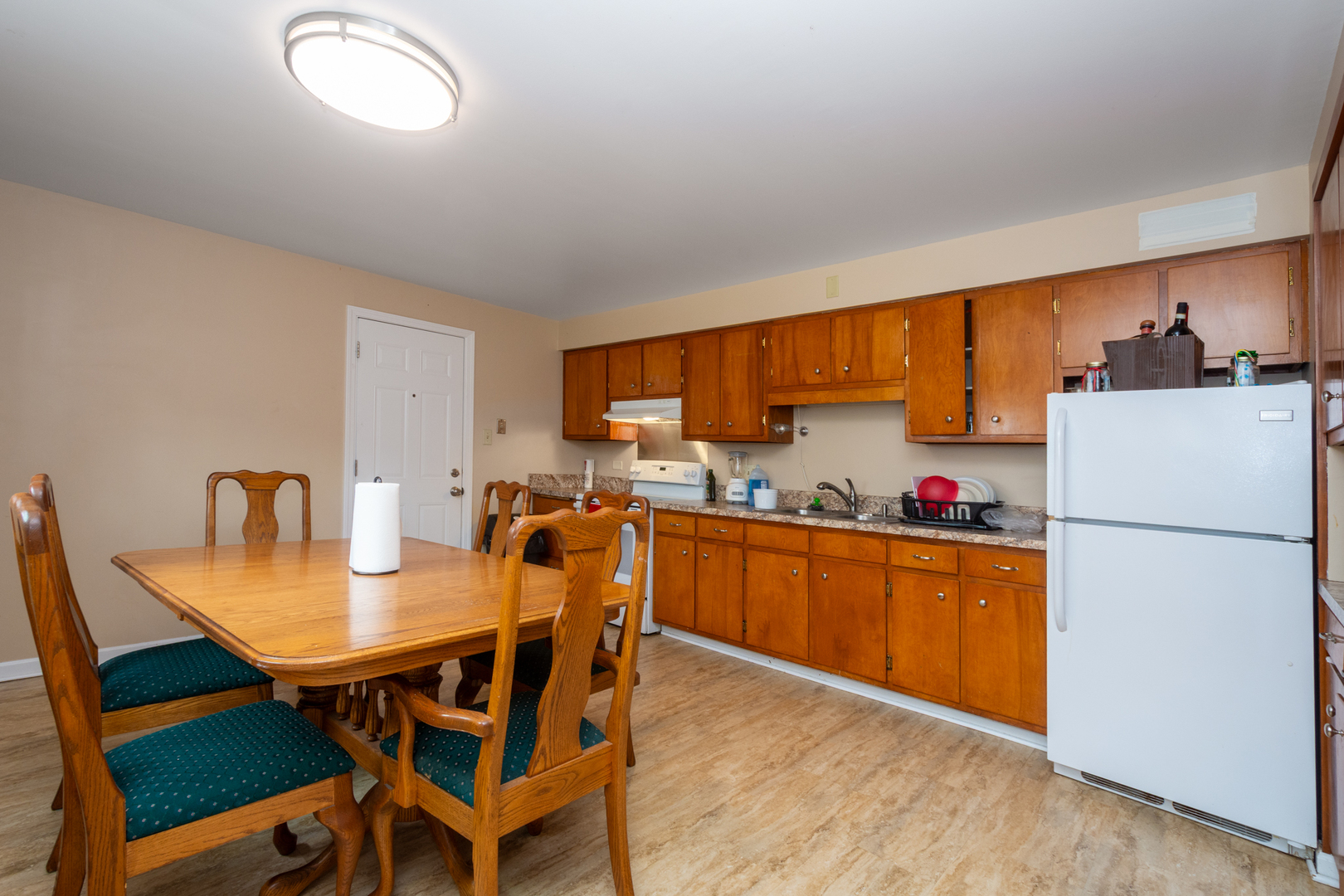 382 Lake Street, Antioch, IL 60002