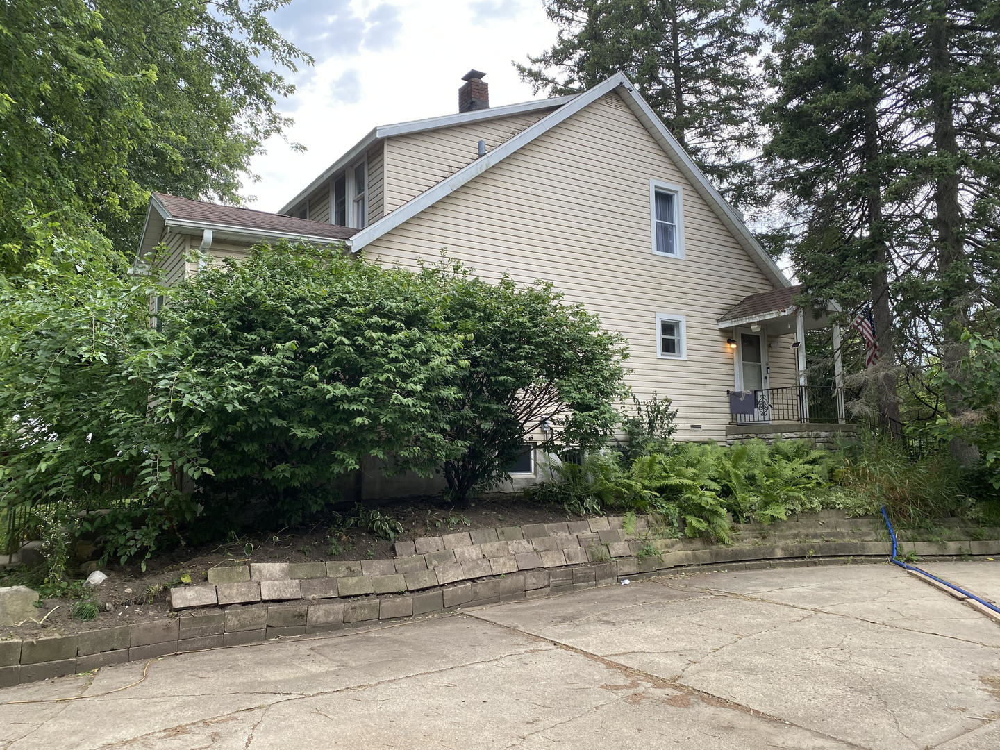 34069 N Hainesville Road, Round Lake, IL 60073