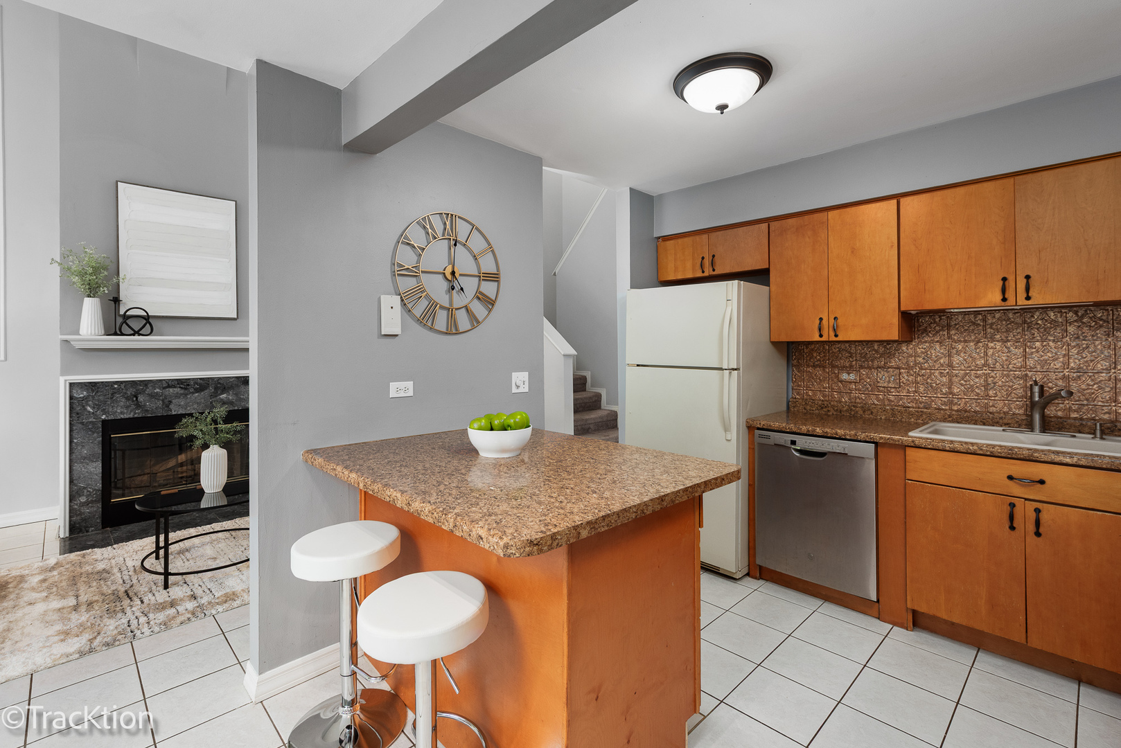 1651 Cove Court, Naperville, IL 60565