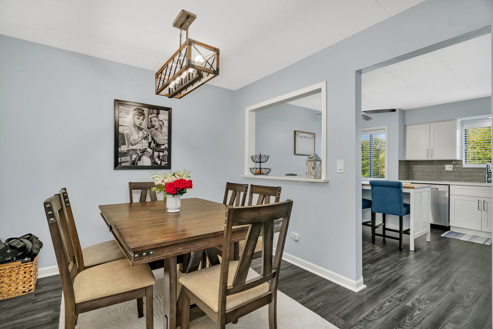 2212 Wharf Drive #2102, Woodridge, IL 60517