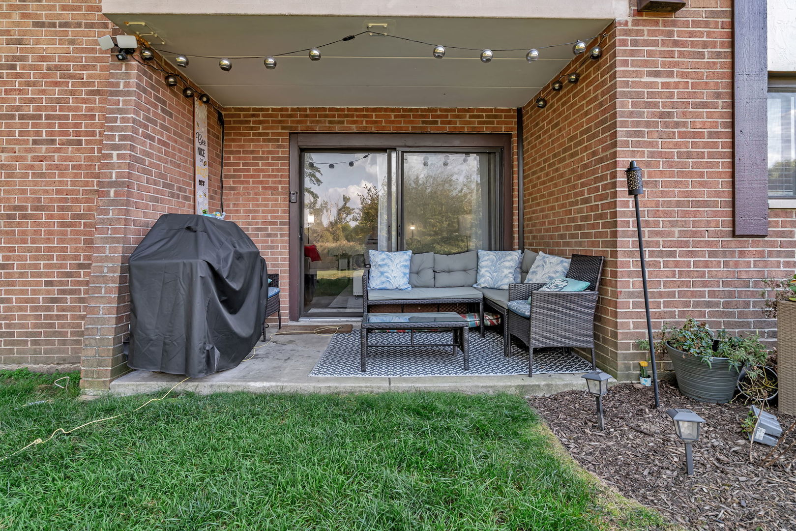 2212 Wharf Drive #2102, Woodridge, IL 60517