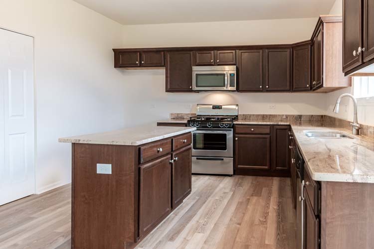 933 WILLOW Road, Manteno, IL 60950