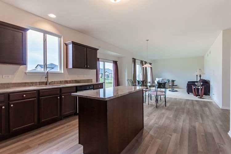 933 WILLOW Road, Manteno, IL 60950