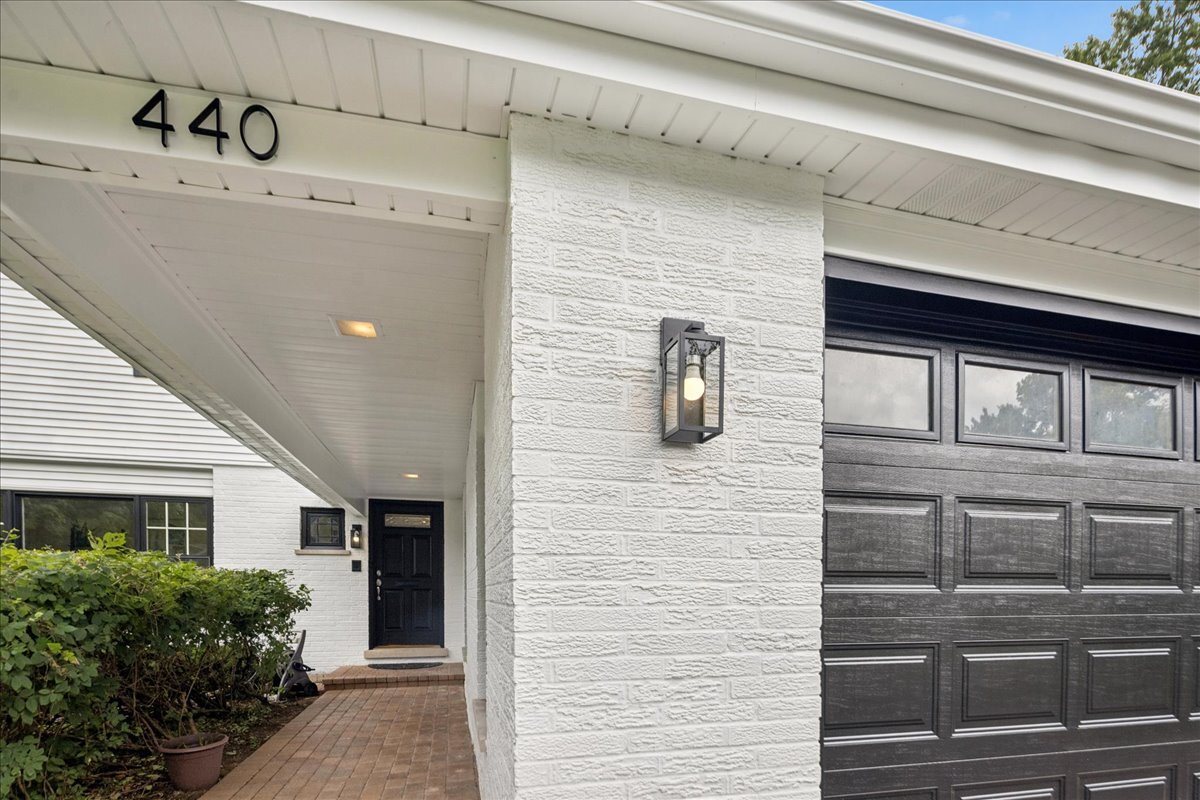 440 Elm Street, Glen Ellyn, IL 60137