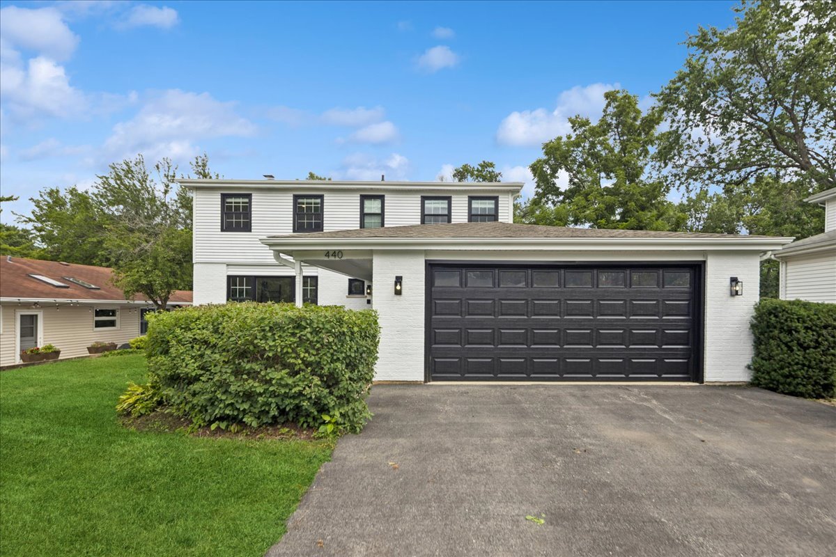 440 Elm Street, Glen Ellyn, IL 60137