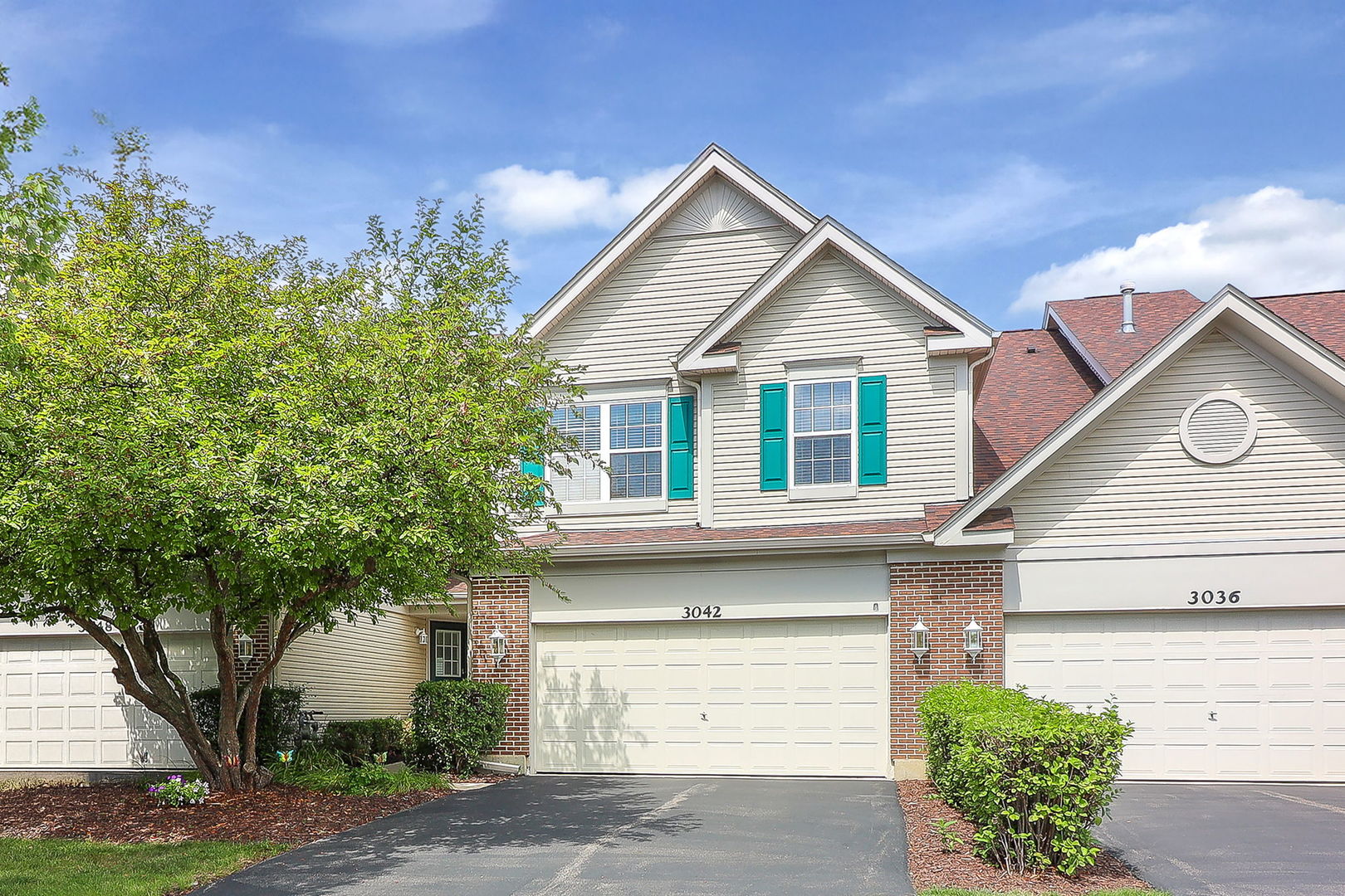 3042 Saint Michel Lane, St. Charles, IL 60175