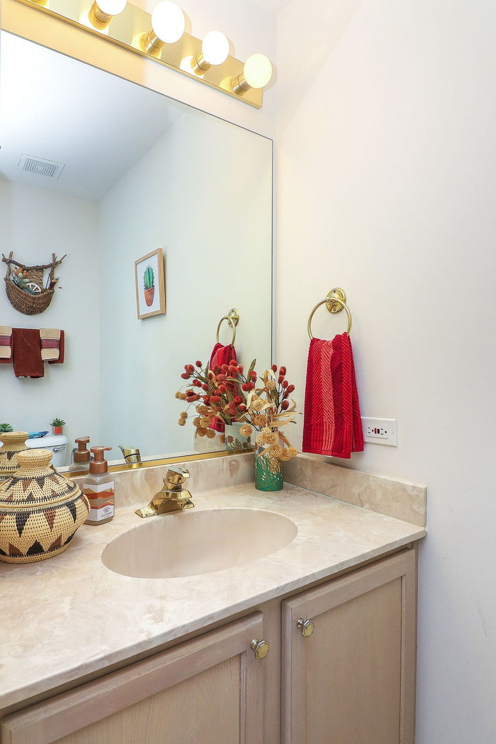 3042 Saint Michel Lane, St. Charles, IL 60175