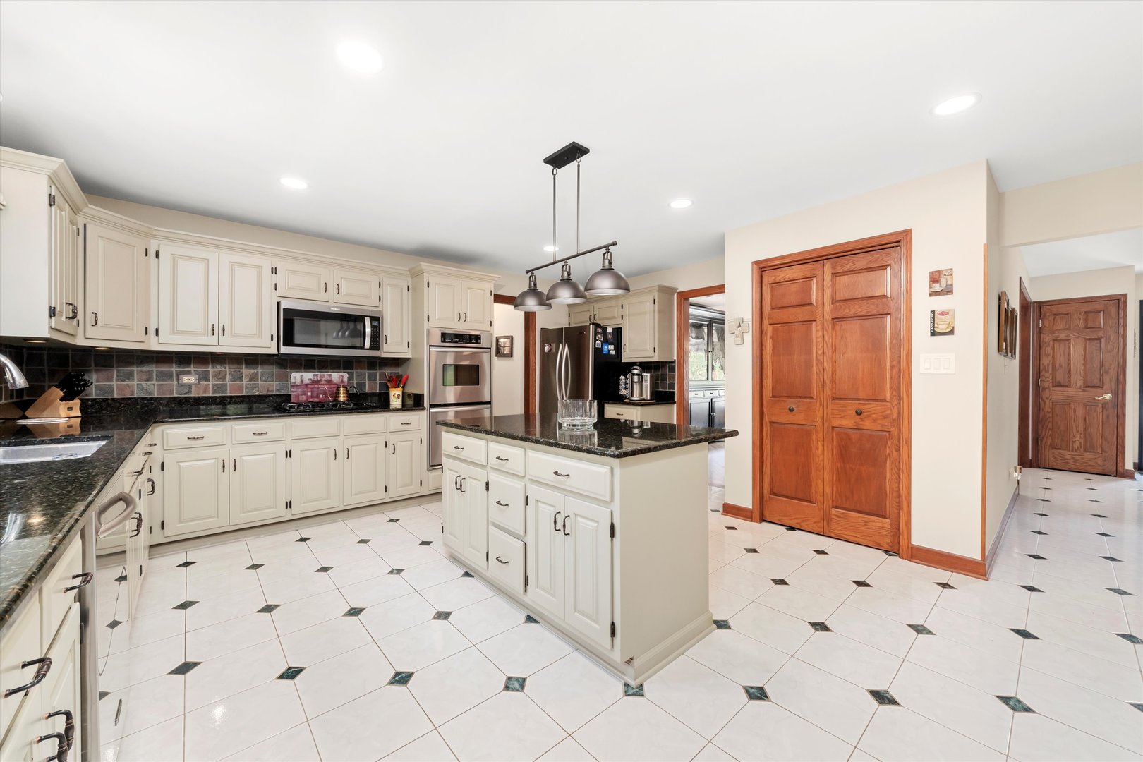10956 Persimmon Court, Orland Park, IL 60467