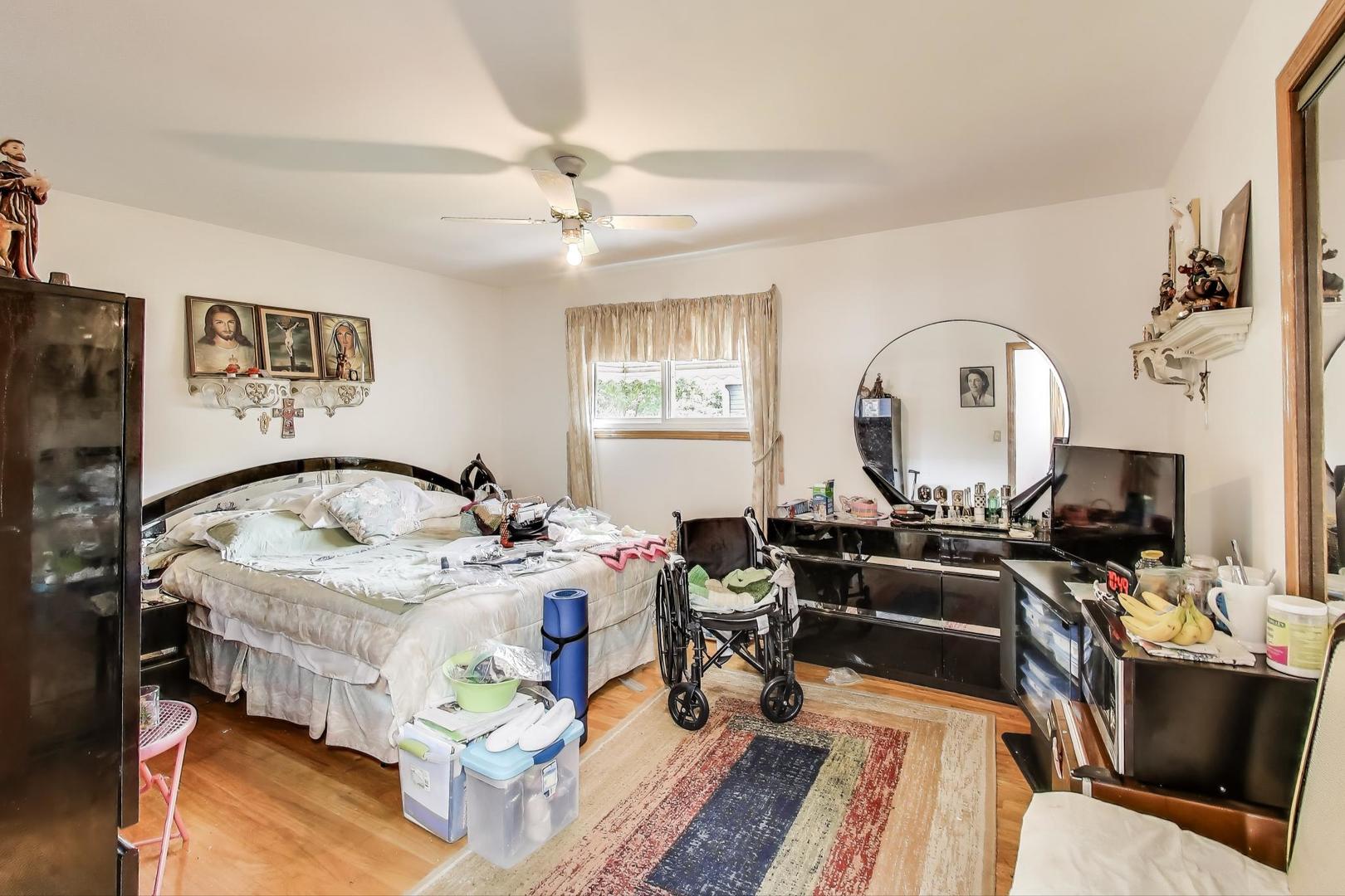 4208 E Frontage Road, Rolling Meadows, IL 60008