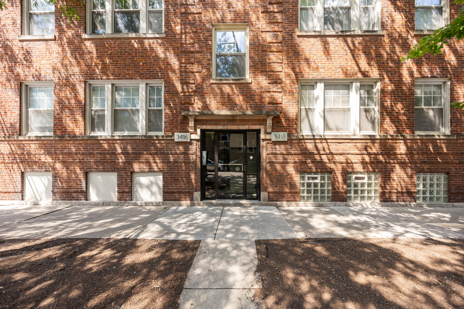 3418 N WOLCOTT Avenue #1, Chicago, IL 60657