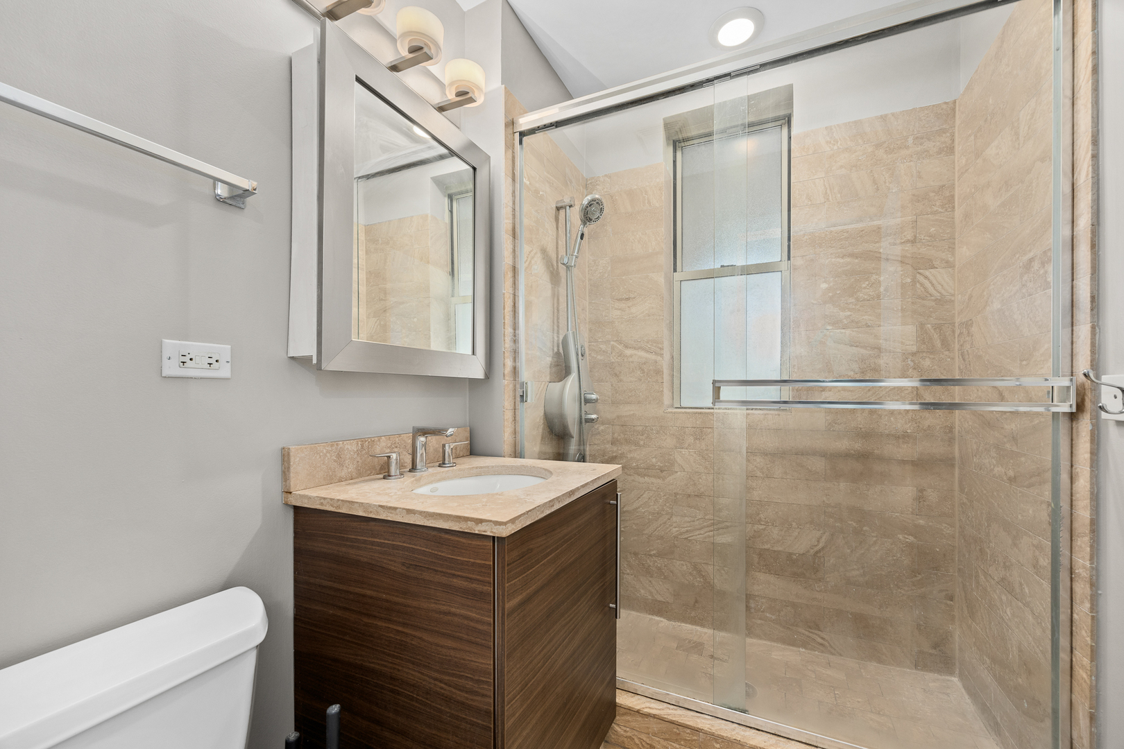 3418 N WOLCOTT Avenue #1, Chicago, IL 60657