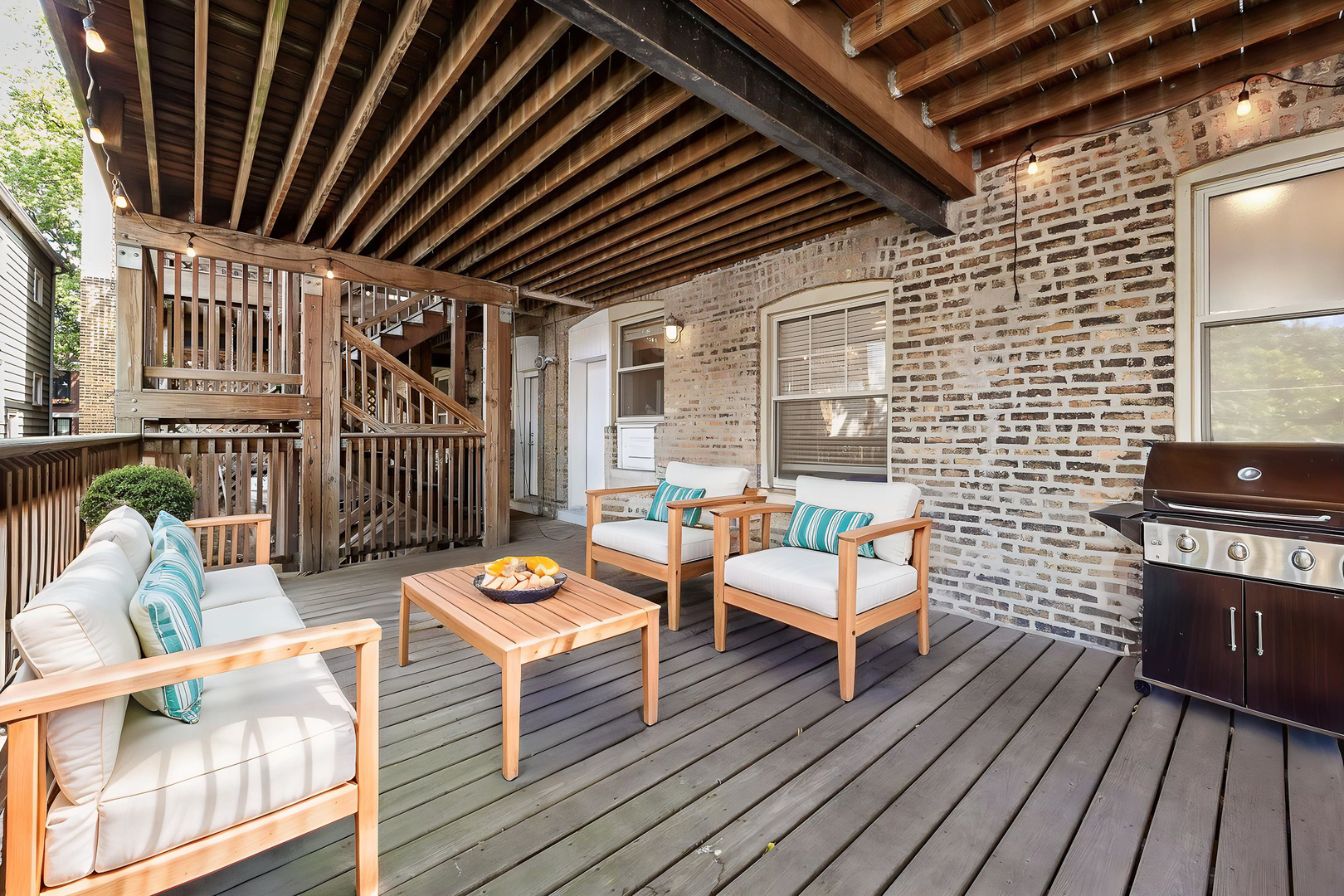 3418 N WOLCOTT Avenue #1, Chicago, IL 60657
