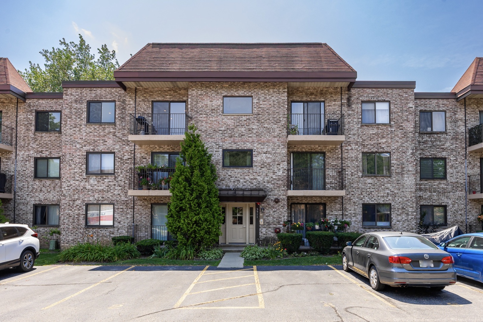 5511 Chateau Drive #5, Rolling Meadows, IL 60008