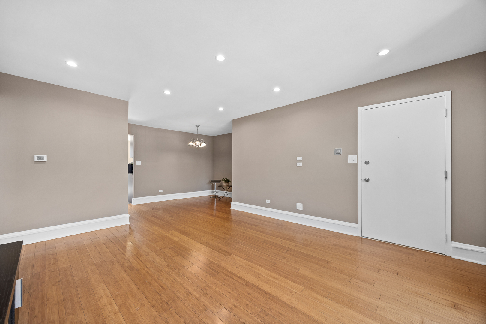 5511 Chateau Drive #5, Rolling Meadows, IL 60008
