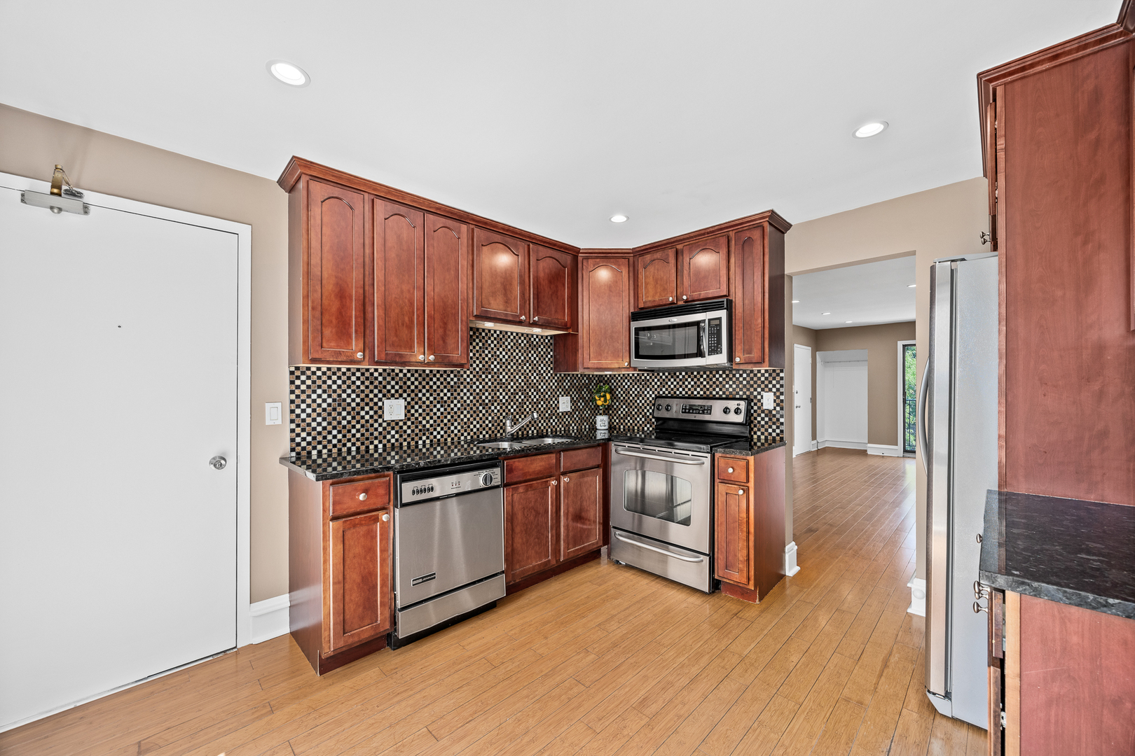 5511 Chateau Drive #5, Rolling Meadows, IL 60008