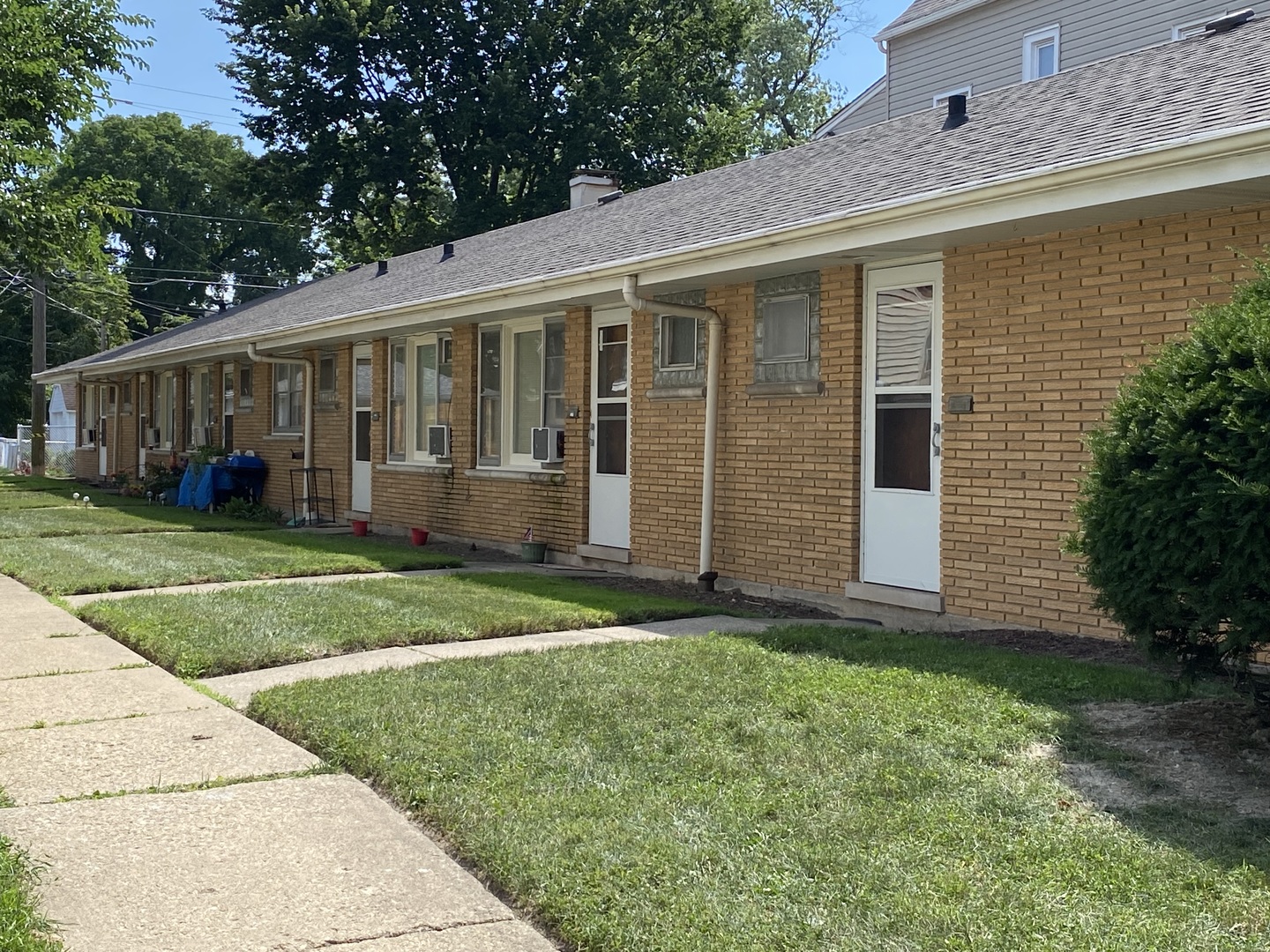 12413 MAPLE Avenue, Blue Island, IL 60406