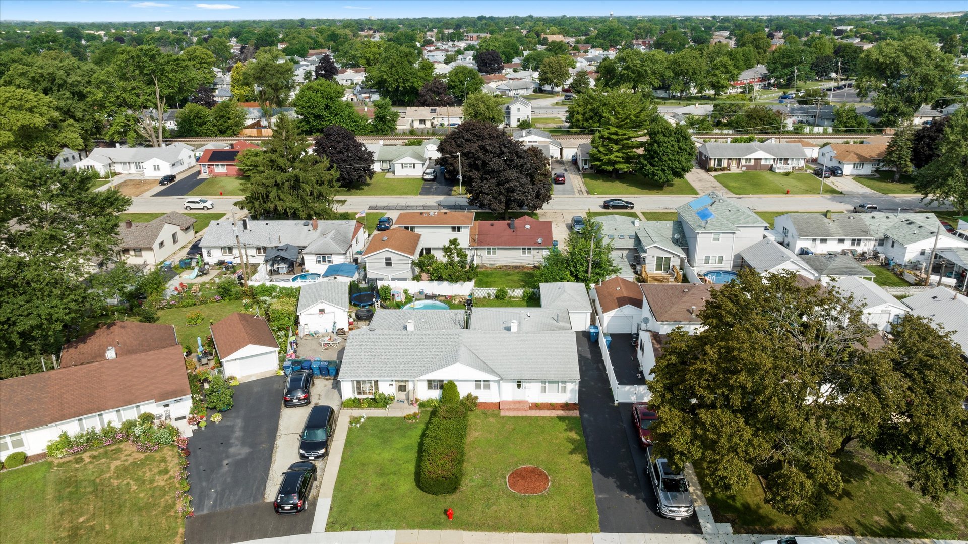 8918 S Ryan Road, Hometown, IL 60456
