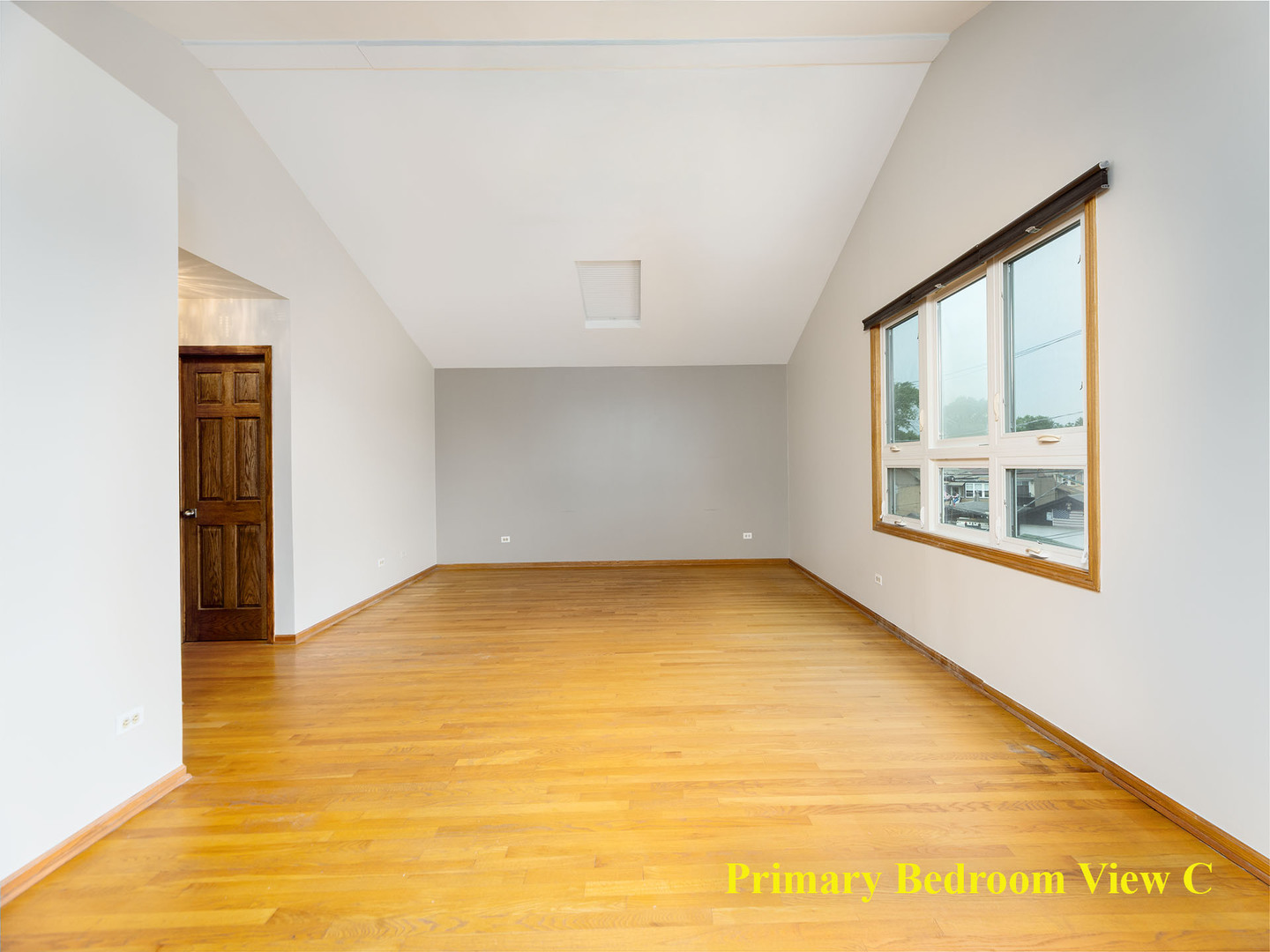 6527 N Onarga Avenue, Chicago, IL 60631