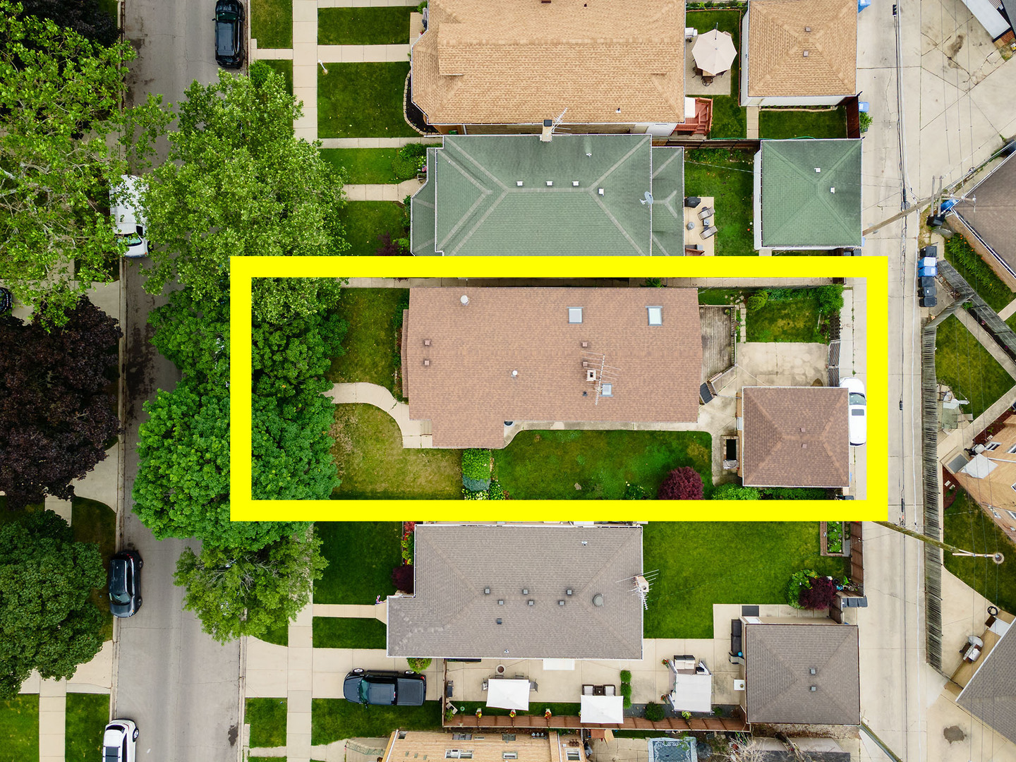 6527 N Onarga Avenue, Chicago, IL 60631
