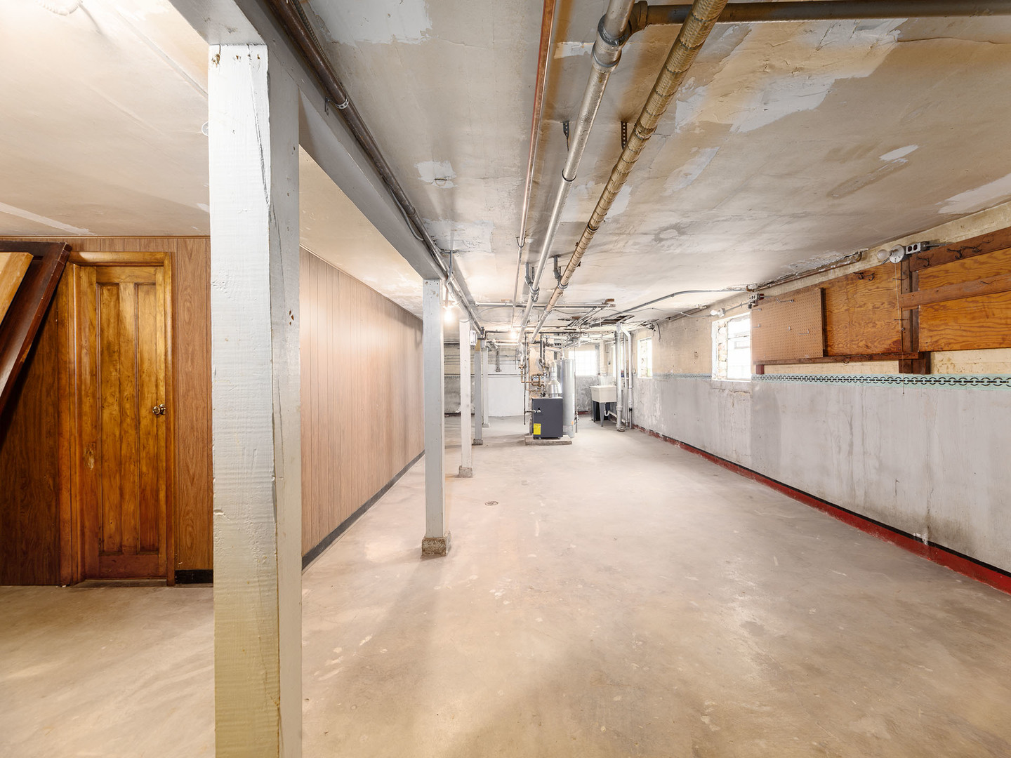 6527 N Onarga Avenue, Chicago, IL 60631