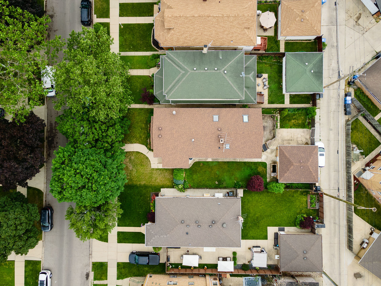 6527 N Onarga Avenue, Chicago, IL 60631
