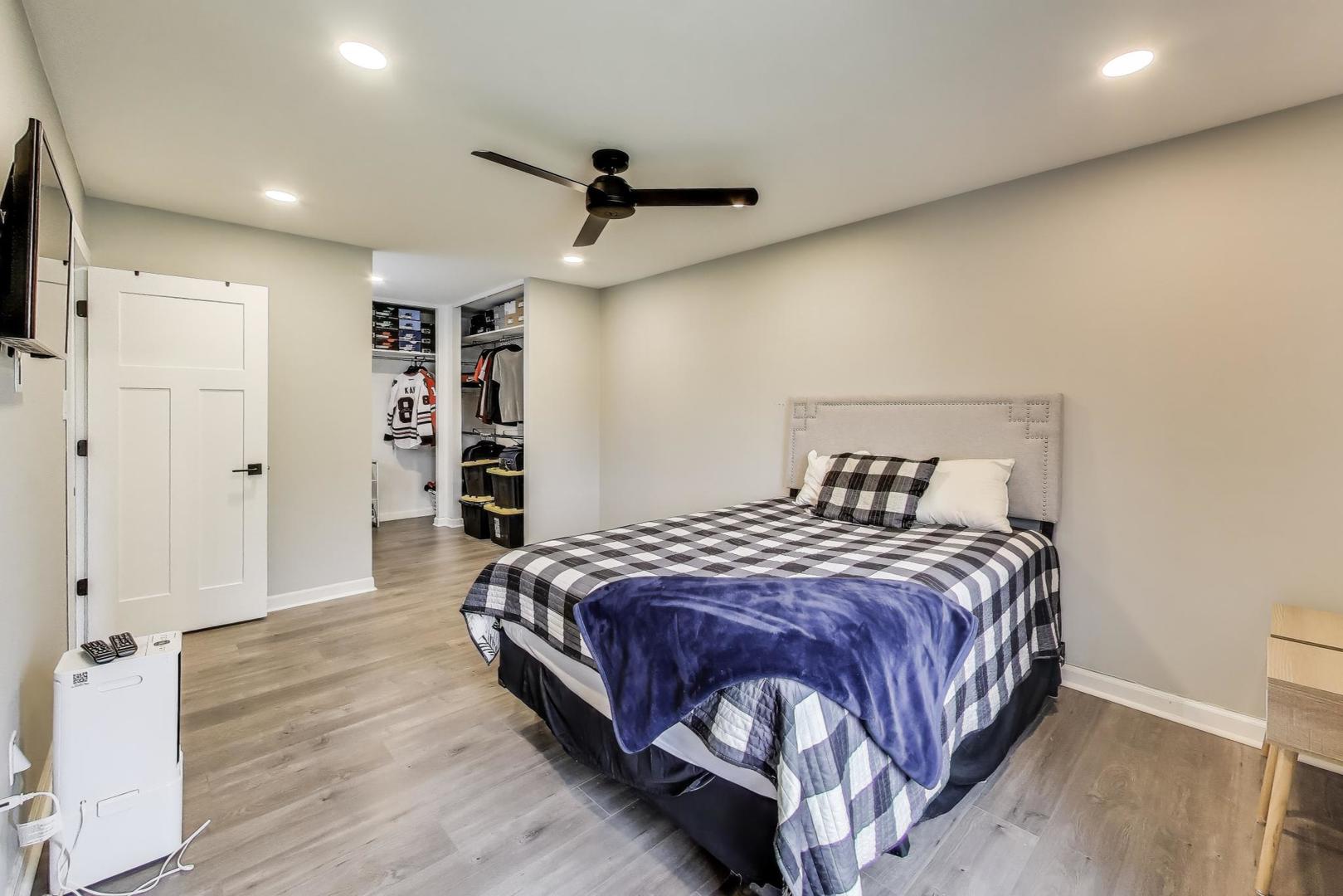 4224 Saratoga Avenue #J110, Downers Grove, IL 60515