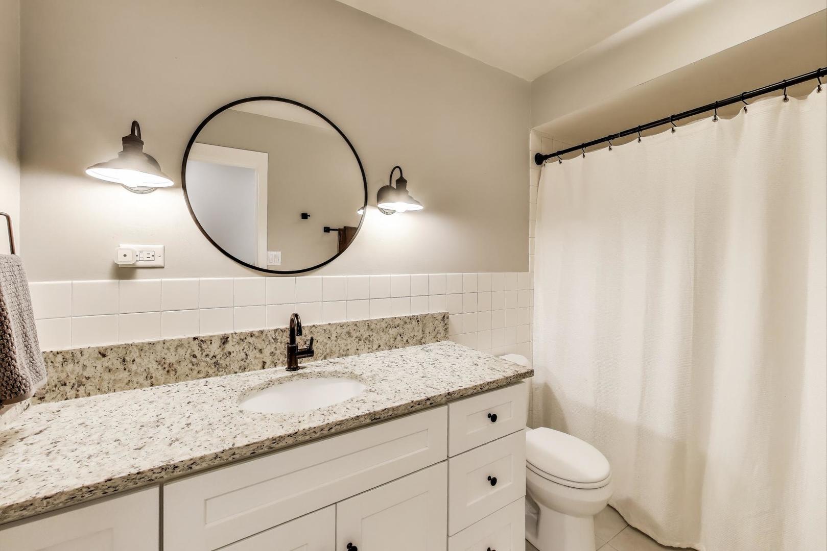 4224 Saratoga Avenue #J110, Downers Grove, IL 60515