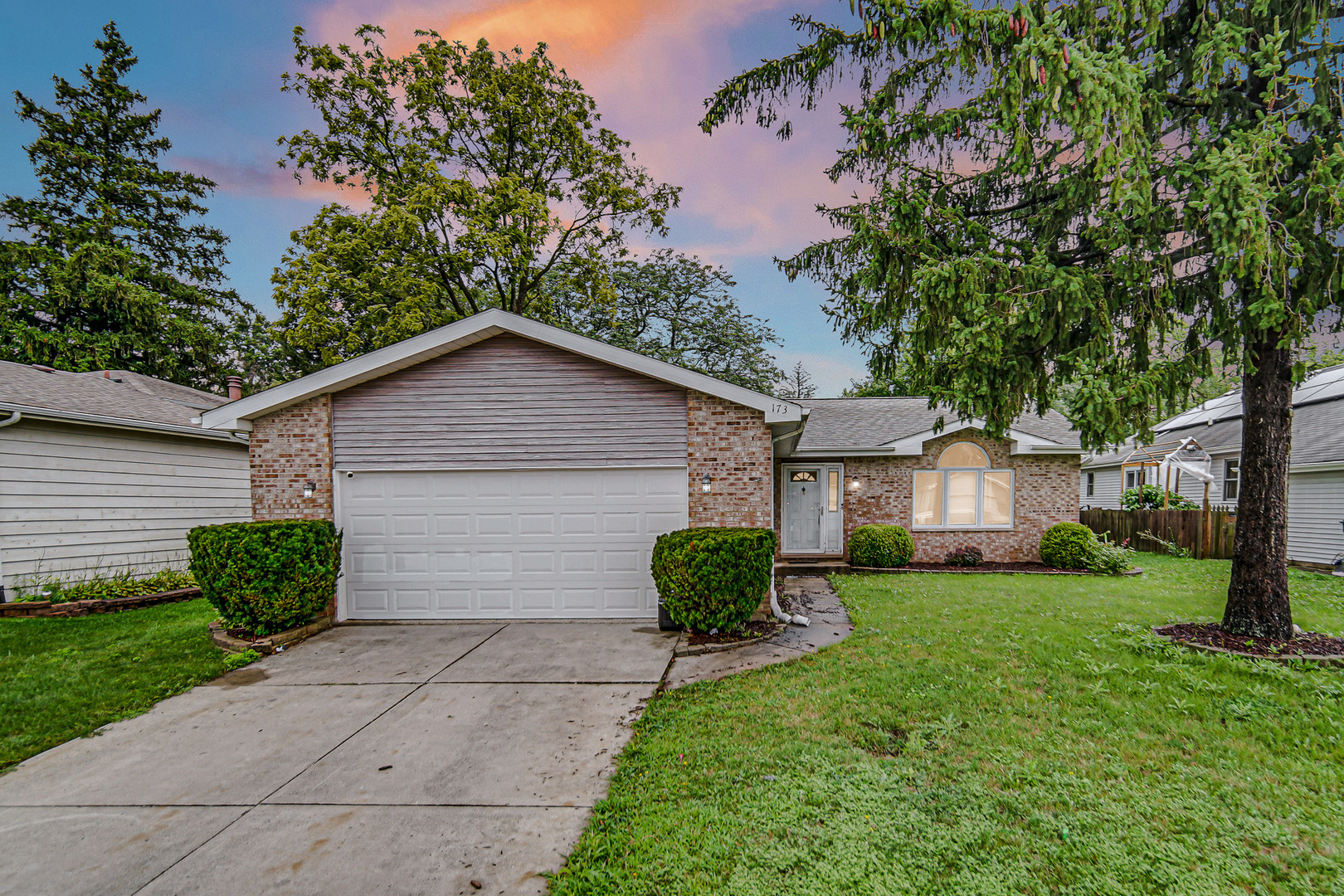 173 Cedarwood Drive, Steger, IL 60475