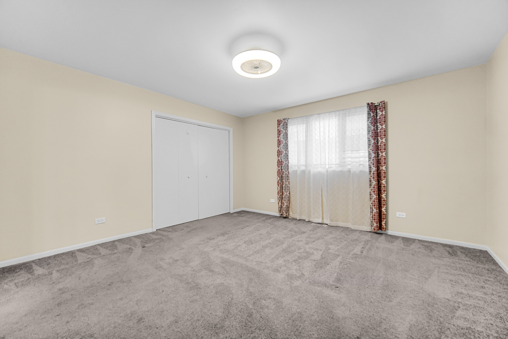 173 Cedarwood Drive, Steger, IL 60475