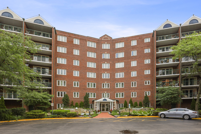 8540 W Foster Avenue #501, Norridge, IL 60706