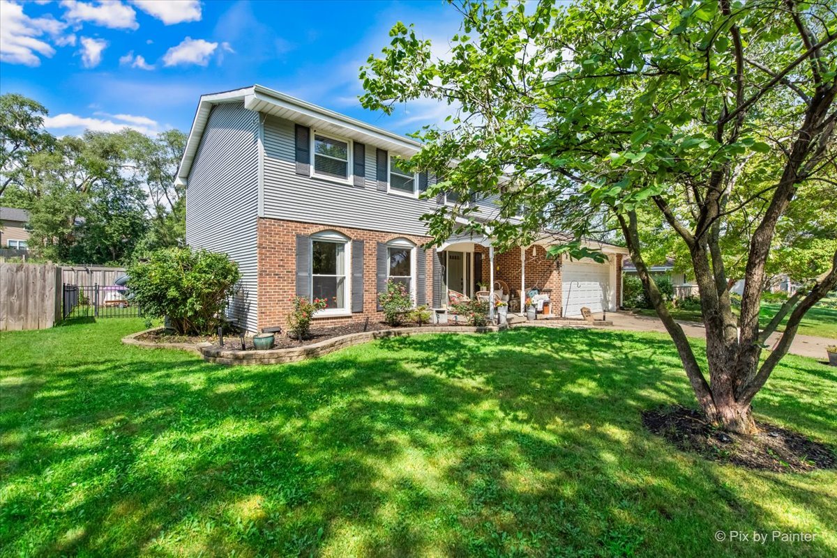 6S146 Country Drive, Naperville, IL 60540