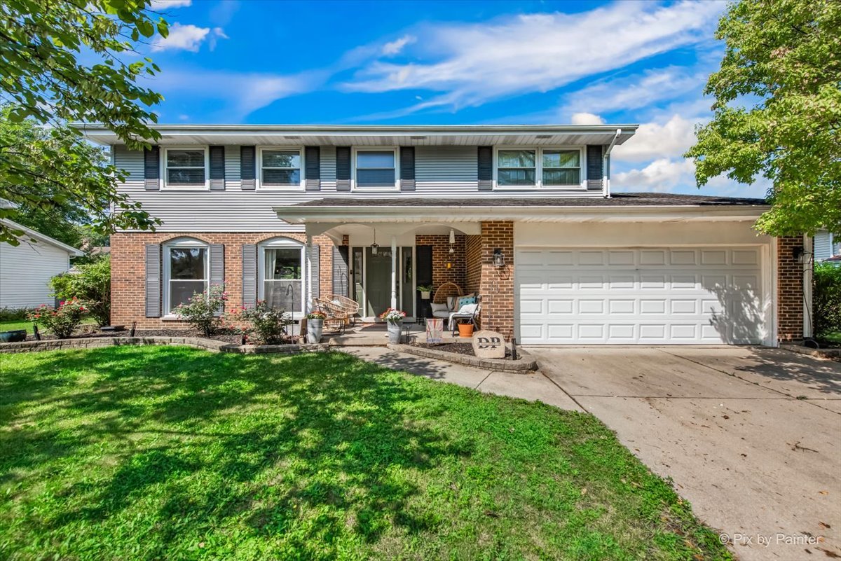 6S146 Country Drive, Naperville, IL 60540