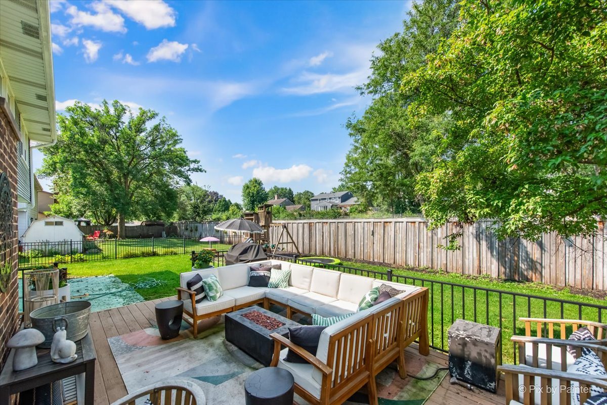 6S146 Country Drive, Naperville, IL 60540