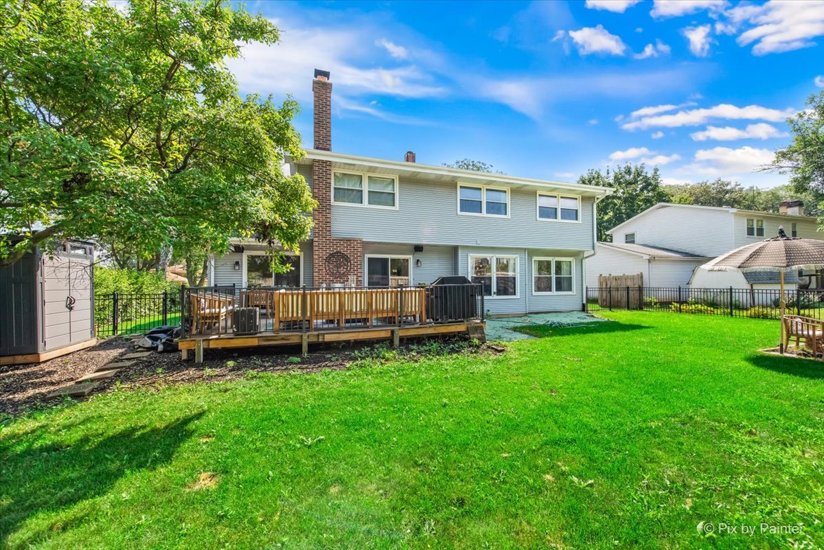 6S146 Country Drive, Naperville, IL 60540