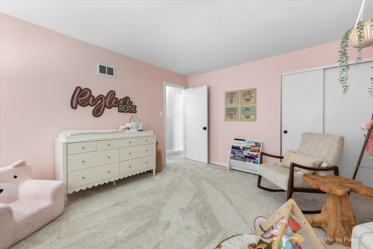 6S146 Country Drive, Naperville, IL 60540