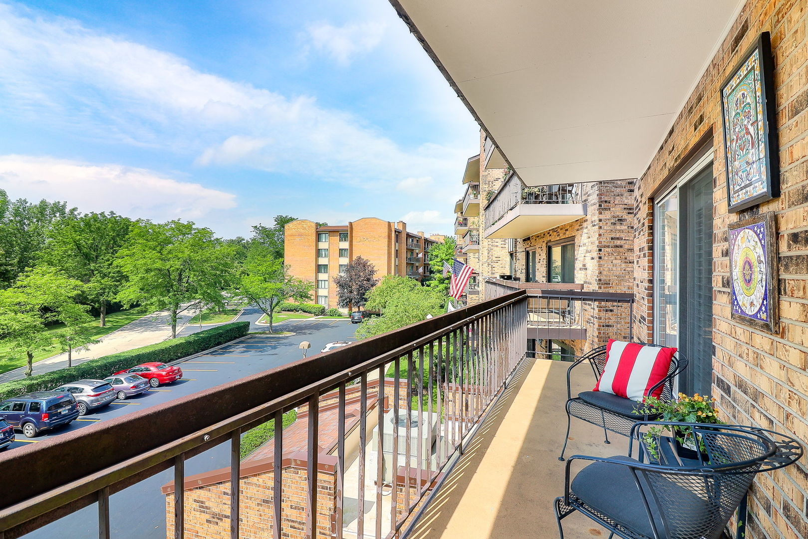 501 Lake Hinsdale Drive #307, Willowbrook, IL 60527