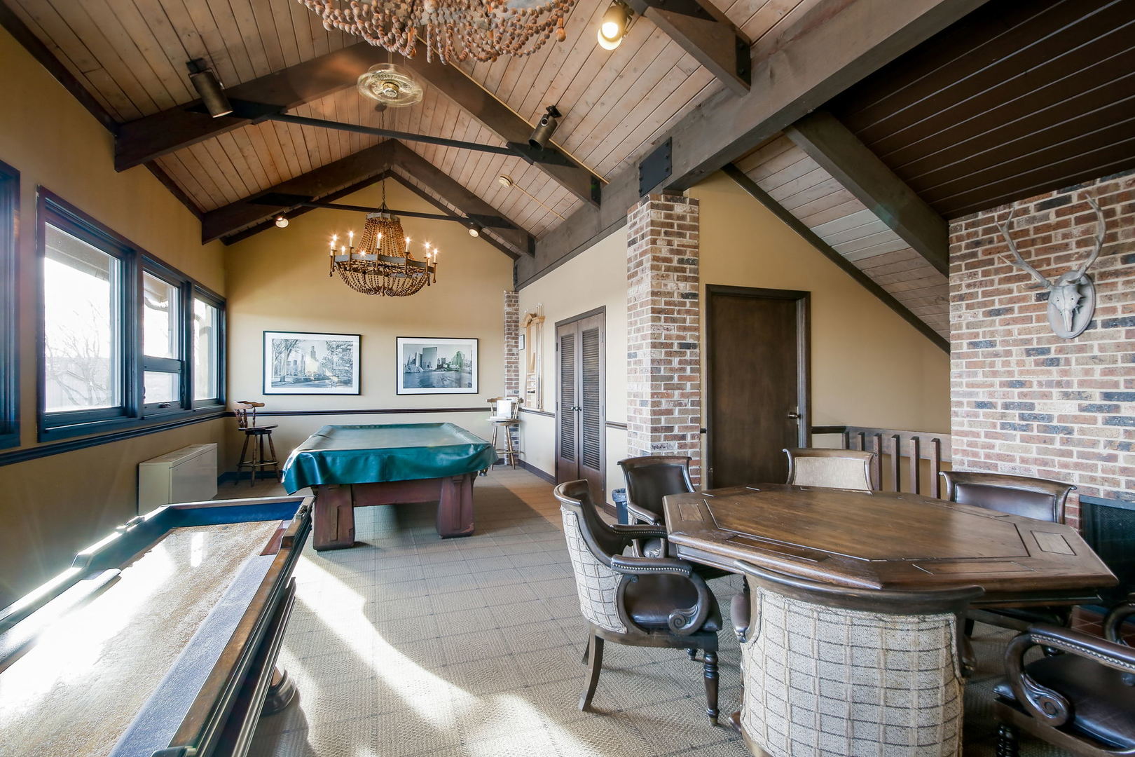 501 Lake Hinsdale Drive #307, Willowbrook, IL 60527