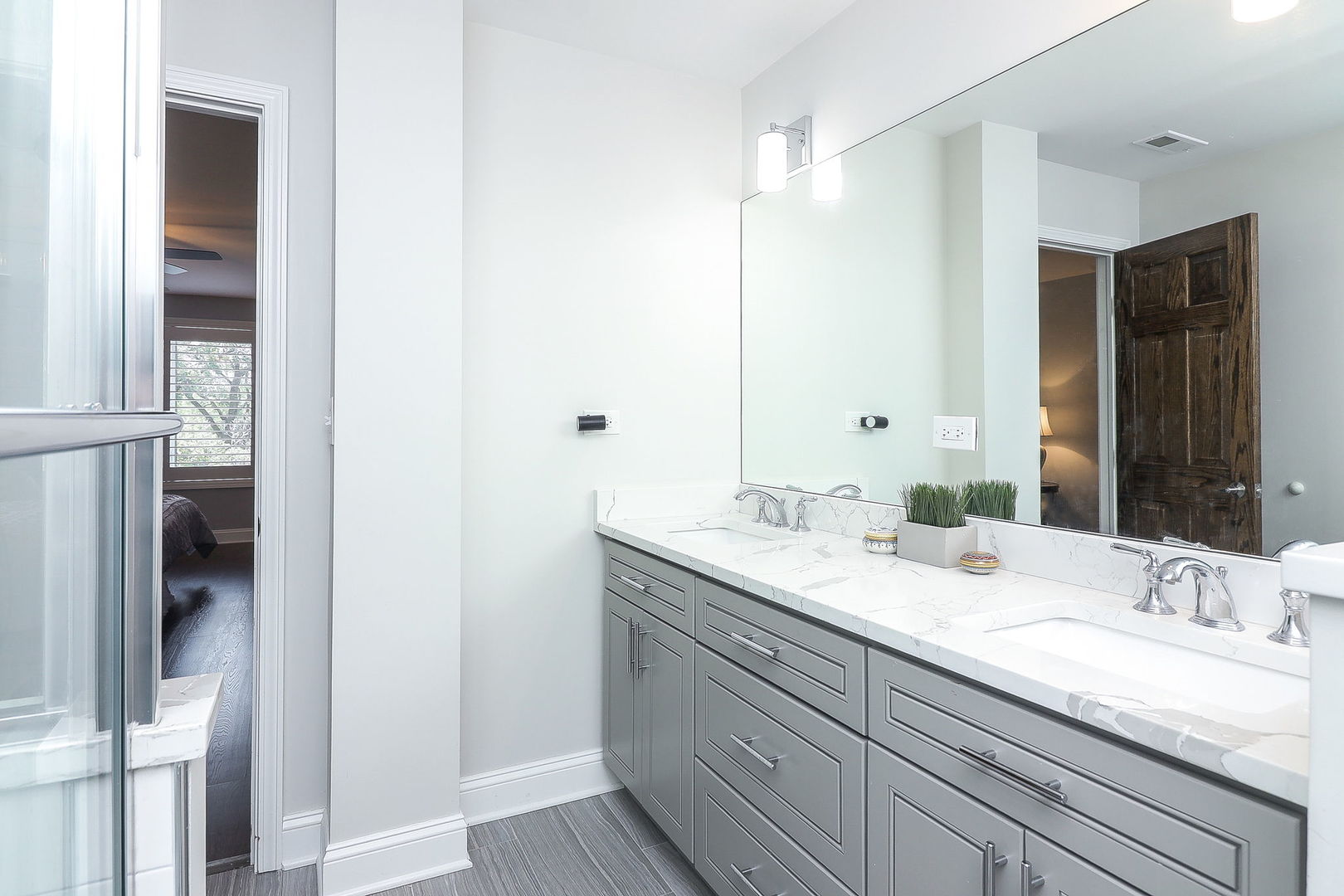 501 Lake Hinsdale Drive #307, Willowbrook, IL 60527