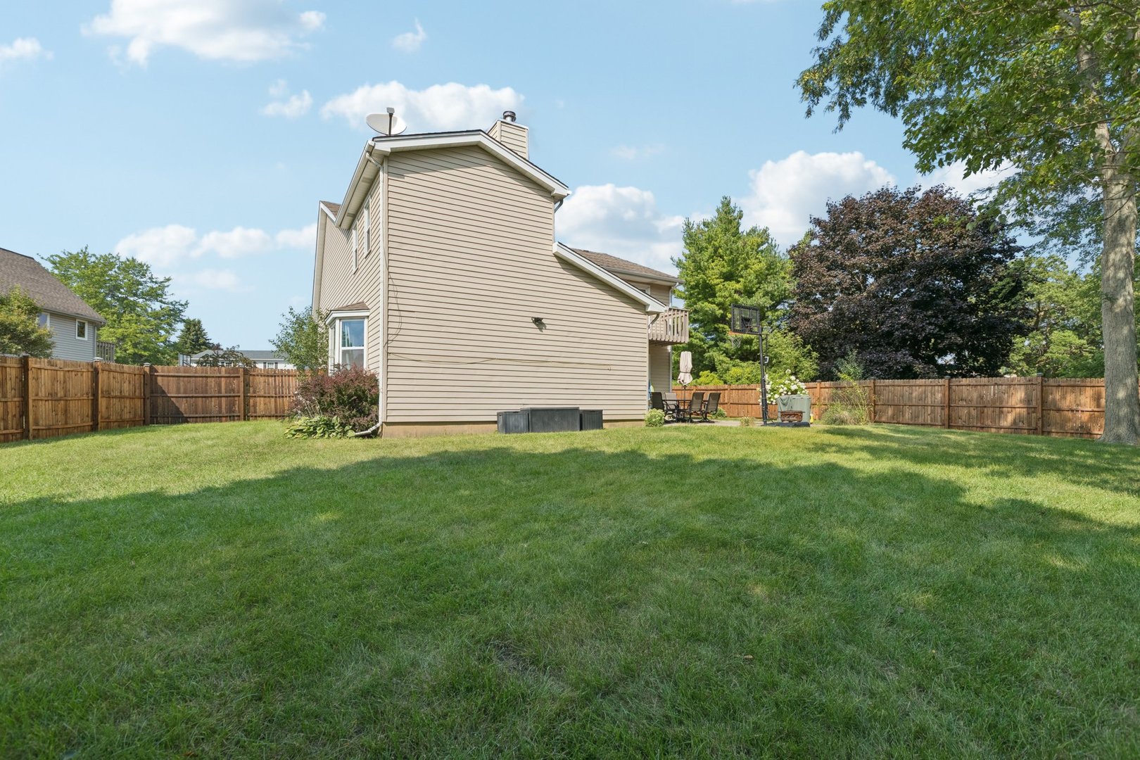 17431 W Dartmoor Drive, Grayslake, IL 60030