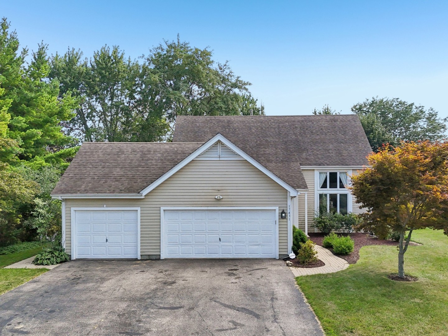 17431 W Dartmoor Drive, Grayslake, IL 60030
