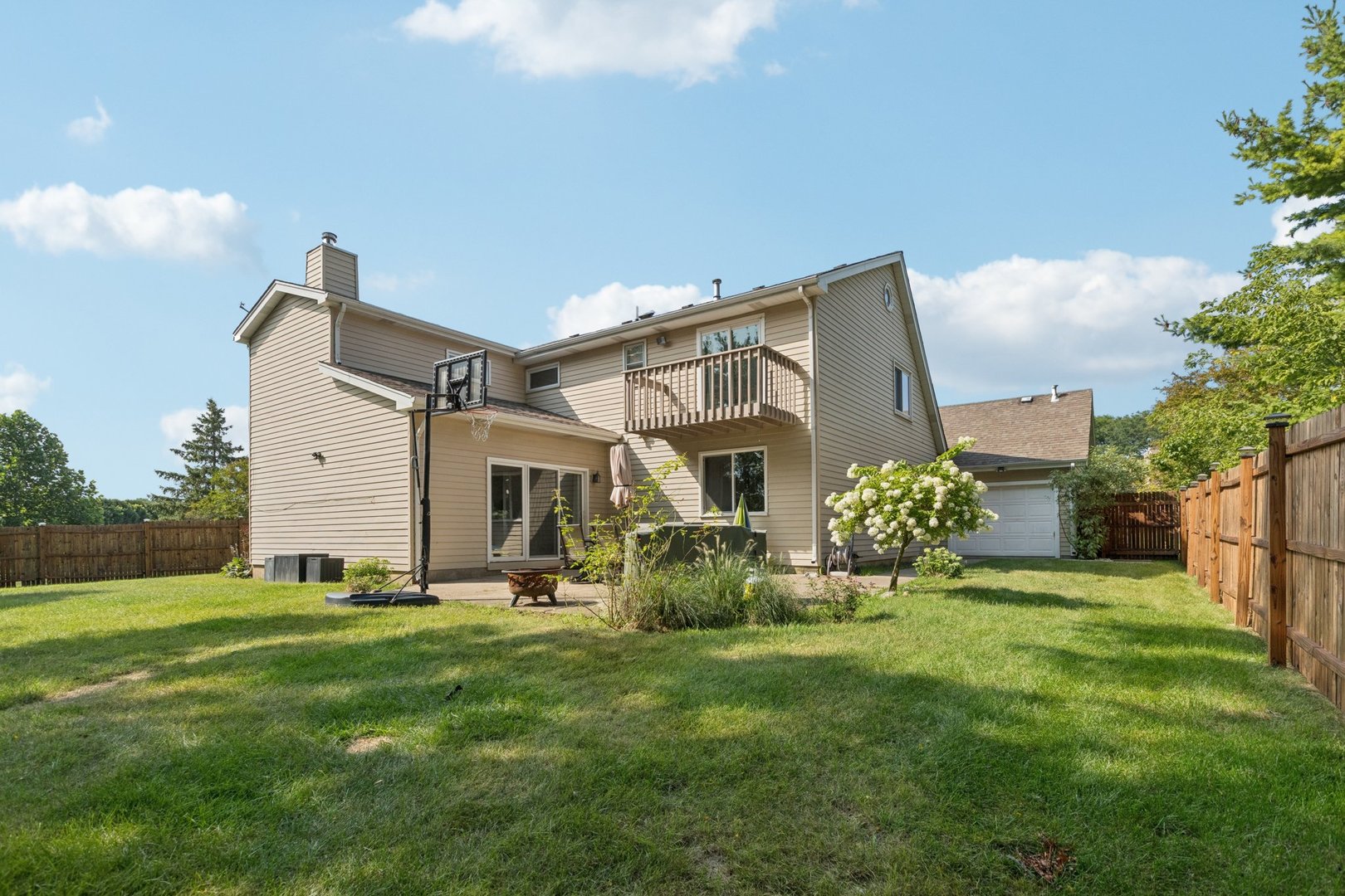 17431 W Dartmoor Drive, Grayslake, IL 60030