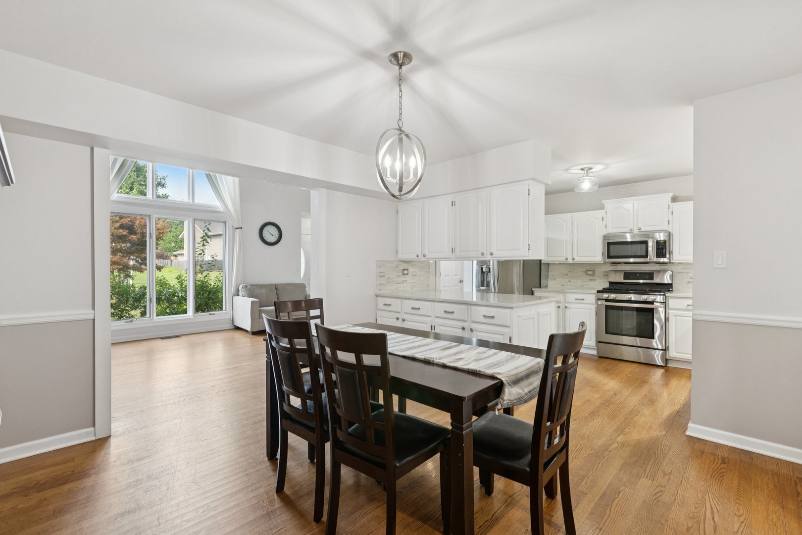 17431 W Dartmoor Drive, Grayslake, IL 60030
