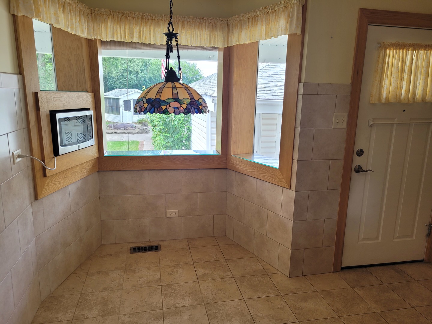 14906 Kildare Avenue, Midlothian, IL 60445