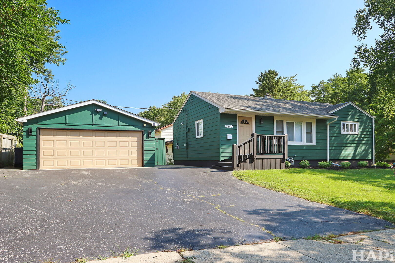 2440 W Cheyenne Road, Waukegan, IL 60087