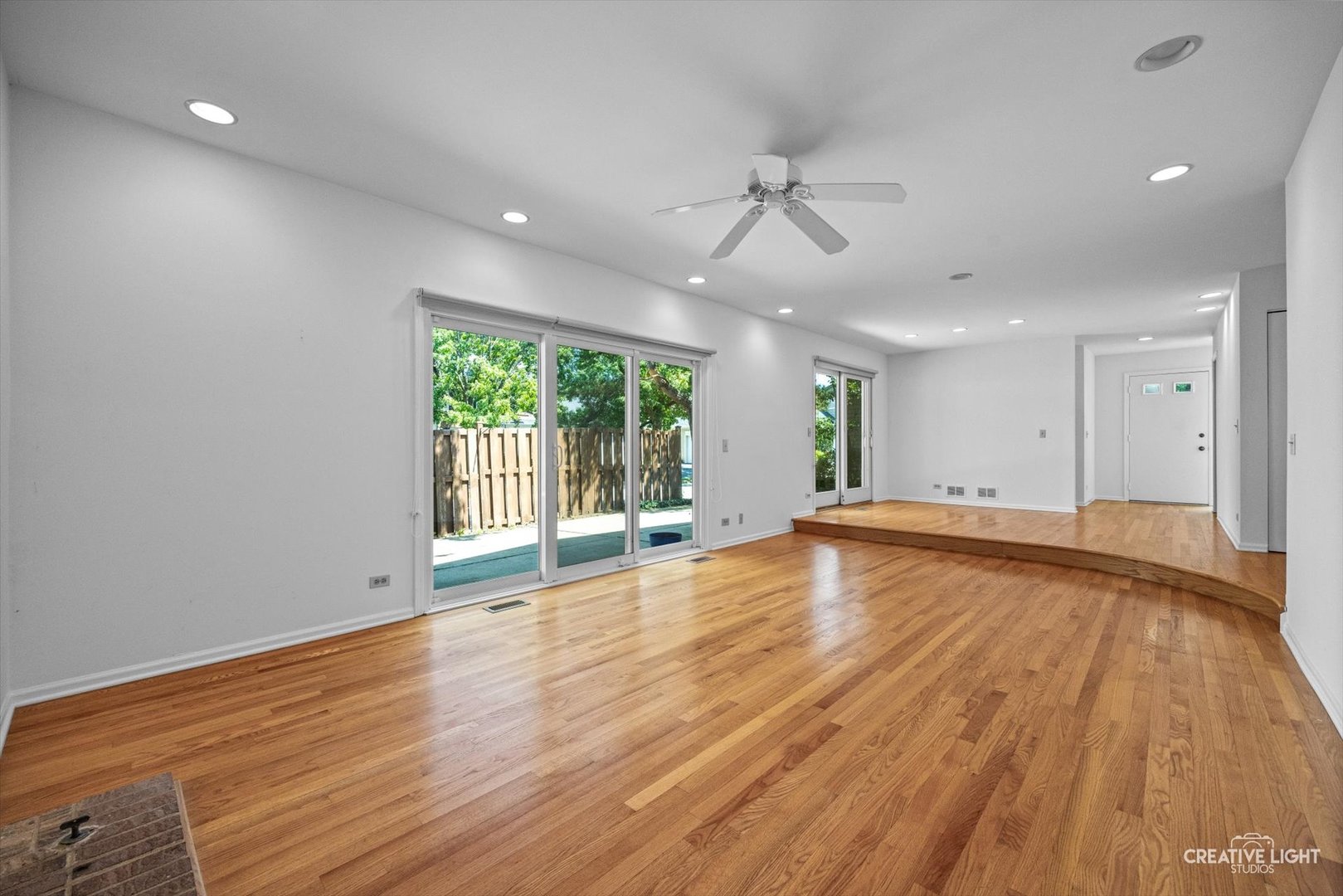 47 The Court Of Greenway #47, Northbrook, IL 60062